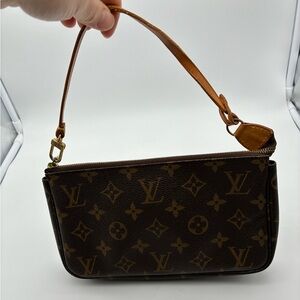 Louis Vuitton Monogram Canvas Brown pochette bag